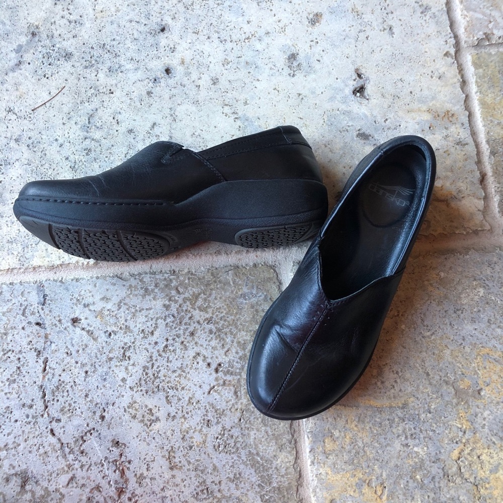 Dankso 38 Womens Hospital Nurse Clogs